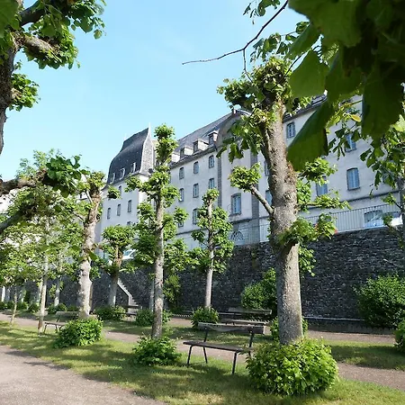 Hotel-restaurant Les Planchettes Hotel Saint-Flour (Cantal)